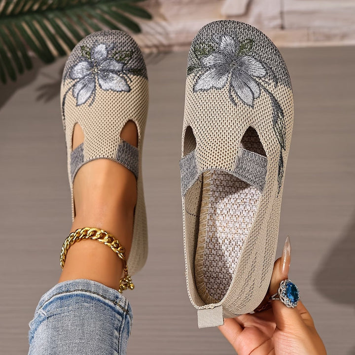 Arixa - Floral Embroidered Breathable Comfort Shoes