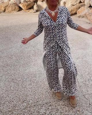 Livia - Vintage Printed Set with Lapels and Buttons
