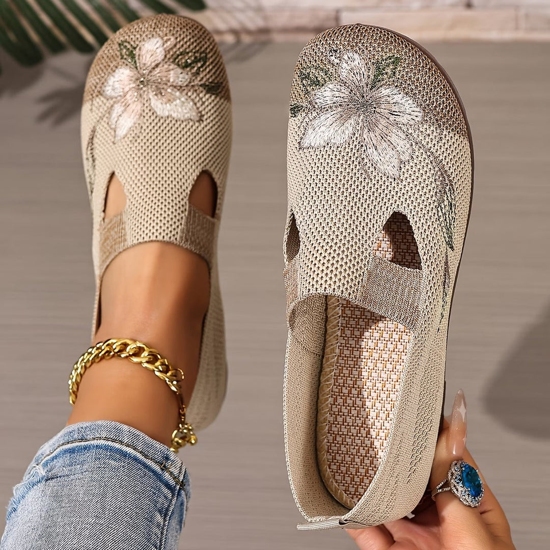 Arixa - Floral Embroidered Breathable Comfort Shoes
