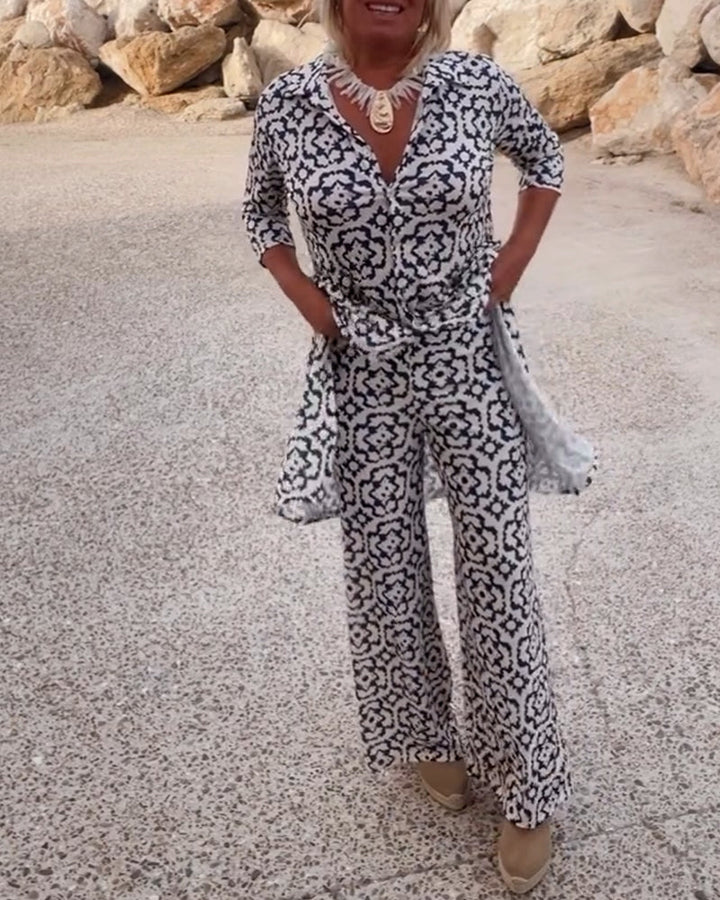 Livia - Vintage Printed Set with Lapels and Buttons