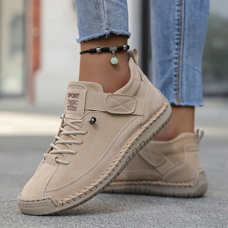 Chrysoline - Cozy and Supportive Sneakers