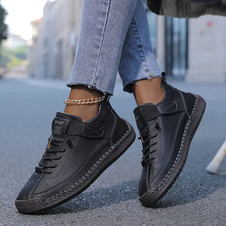 Chrysoline - Cozy and Supportive Sneakers