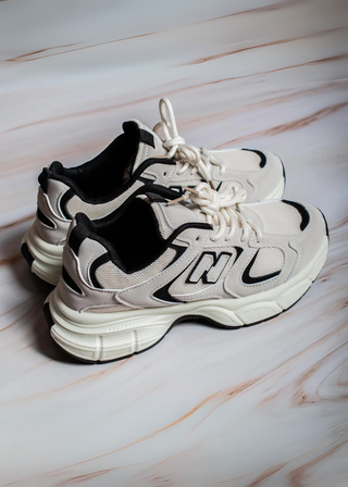 Eglantine - Stylish Women's Sneakers