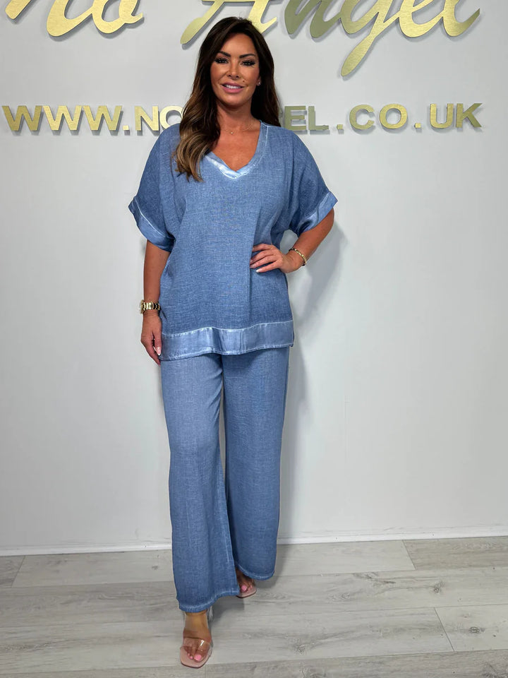 Haliora - Casual and Trendy Women's Set with V-Neck