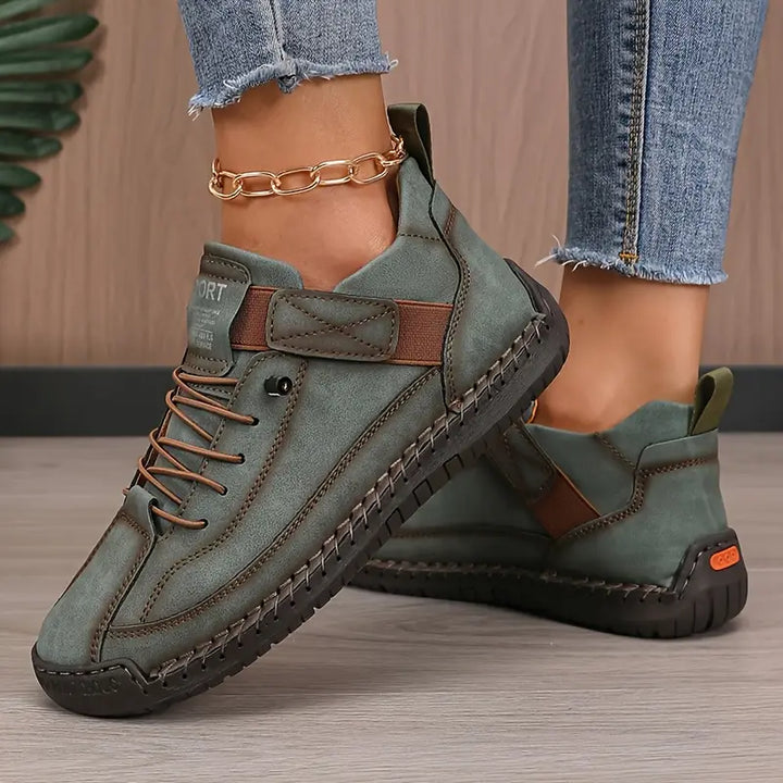 Chrysoline - Cozy and Supportive Sneakers