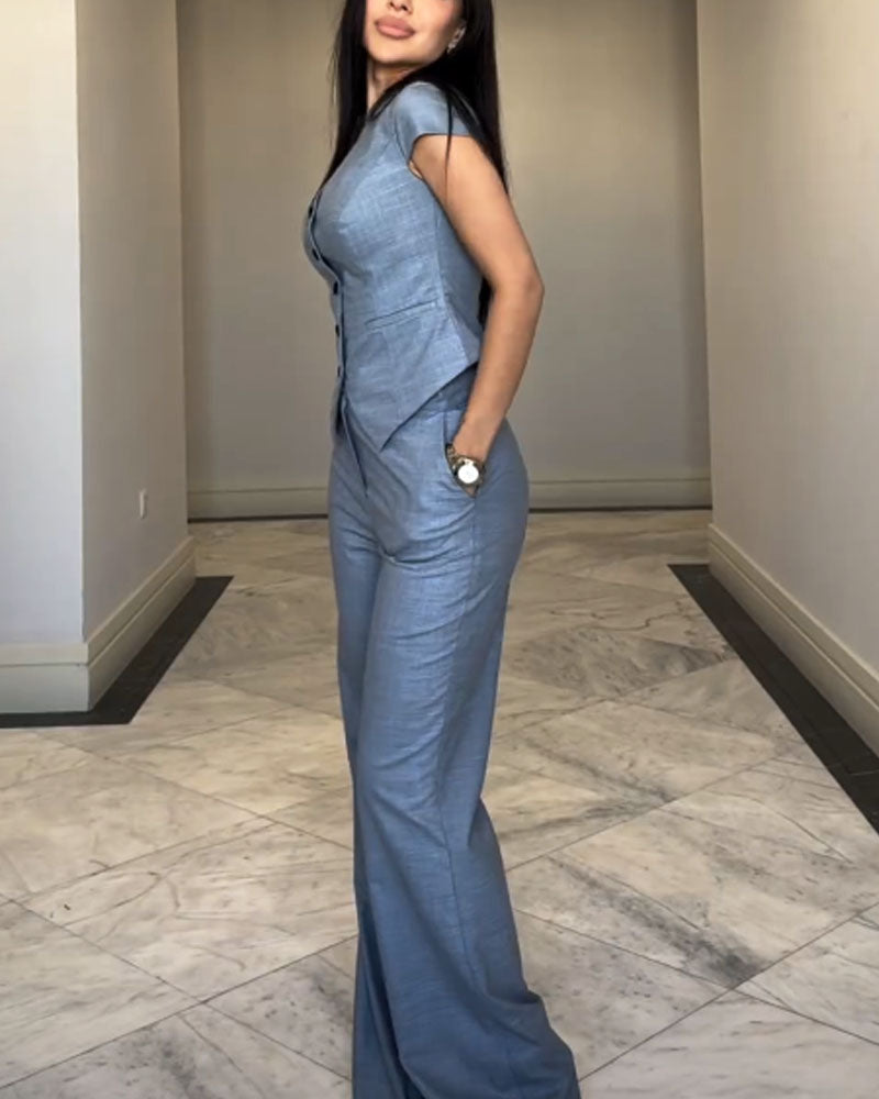 Isolia - Top and Pants Set with V-Neck