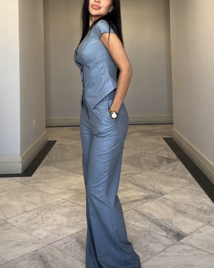 Isolia - Top and Pants Set with V-Neck