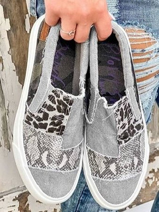 Yana - Stylish Slip-On Shoes Designed for Comfort and Pain Relief