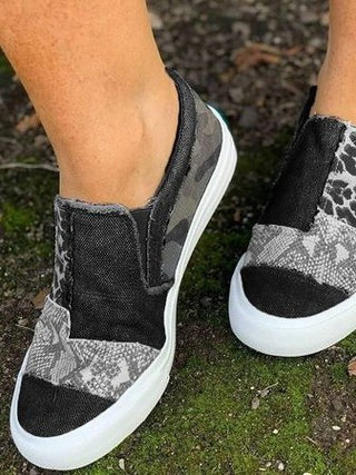 Yana - Stylish Slip-On Shoes Designed for Comfort and Pain Relief