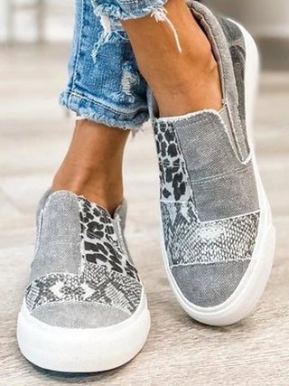 Yana - Stylish Slip-On Shoes Designed for Comfort and Pain Relief